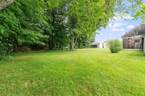 Exterior - 88 Post Rd, North Hampton, NH 03862 photo 13 of 18