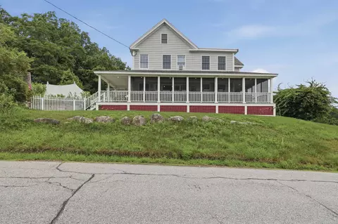 20 Whitehall Rd, South Hampton, NH 03827