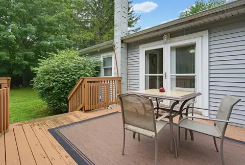 Exterior - 96 Saint Laurent St, Epping, NH 03042 photo 3 of 8