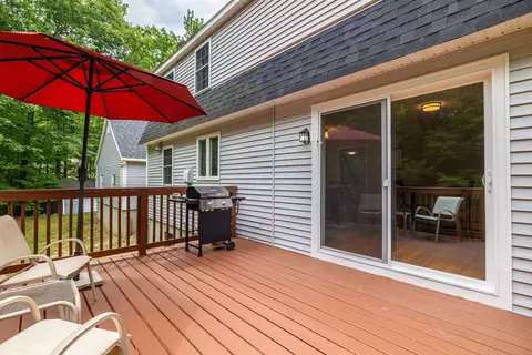 Exterior - 39 Lantern Ln, Hooksett, NH 03106 photo 3 of 8
