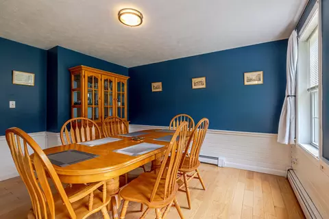 Dining - 39 Lantern Ln, Hooksett, NH 03106 photo 4 of 5