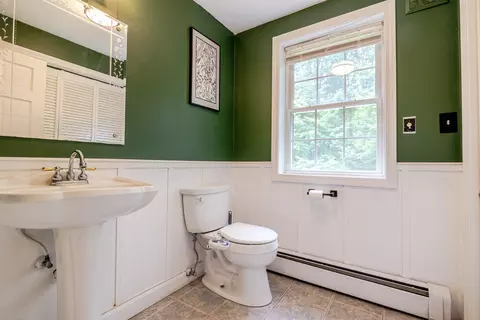 Bath - 39 Lantern Ln, Hooksett, NH 03106 photo 1 of 6