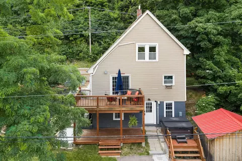 Exterior - 447 W River Rd, Hooksett, NH 03106 photo 4 of 10