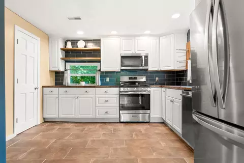Kitchen - 447 W River Rd, Hooksett, NH 03106 photo 1 of 2