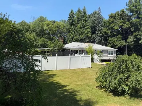 Exterior - 3 Lincoln Dr, Bow, NH 03304 photo 15 of 16