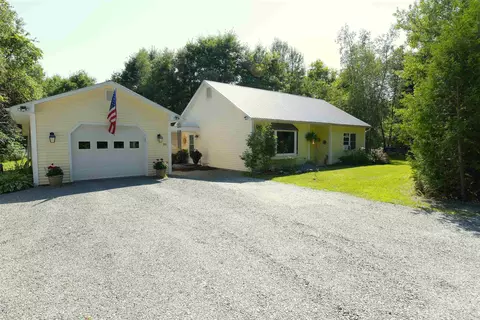95 Gilly Dr, Colchester, VT 05446