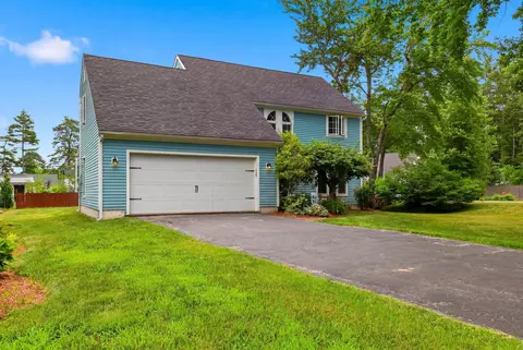 59 Peterson Cir, Concord, NH 03303