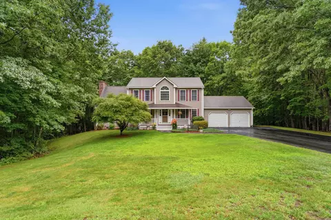 5 Alderwood Ct, Hooksett, NH 03106 photo 2