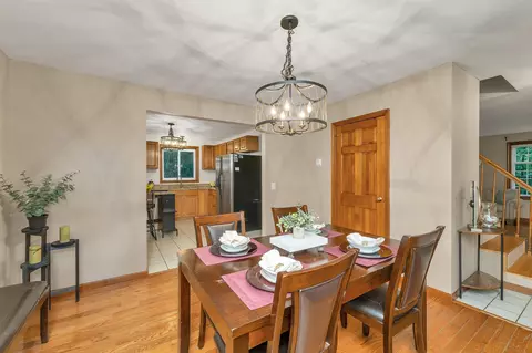 Dining - 254 Robert Rogers Rd, Dunbarton, NH 03046 photo 2 of 3