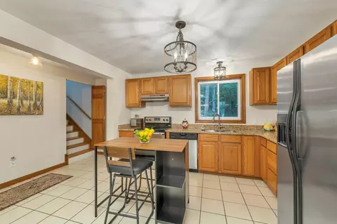 Kitchen - 254 Robert Rogers Rd, Dunbarton, NH 03046 photo 2 of 2