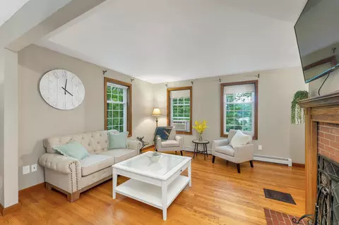 Living - 254 Robert Rogers Rd, Dunbarton, NH 03046 photo 1 of 1