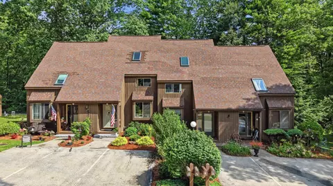 7 Cortez Dr #40, Nashua, NH 03062