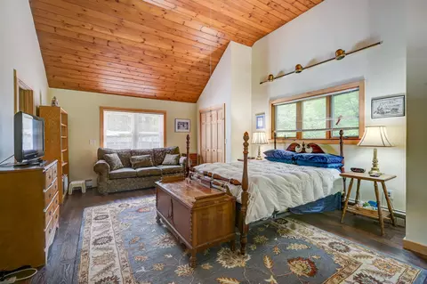 Bedroom - 12 Tall Woods Loop, Bartlett, NH 03812 photo 1 of 8