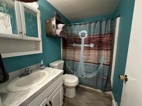 Bath - 9 Crestbrook Pl, Springfield, NH 03284 photo 2 of 2