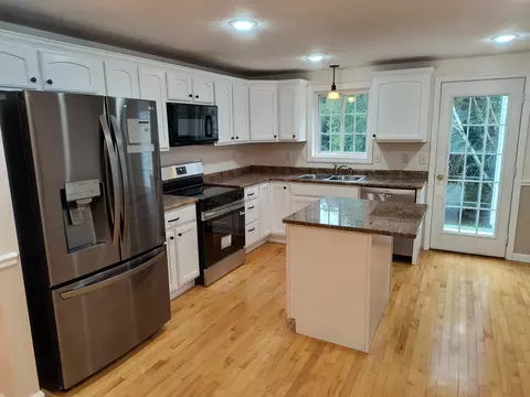 28 Owens Dr #38, Swanzey, NH 03446