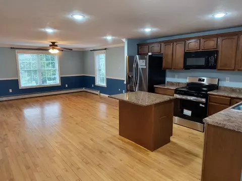 28 Owens Dr #38, Swanzey, NH 03446