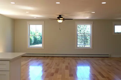 Living - 48 Pine St # A, Bethlehem, NH 03574 photo 3 of 4