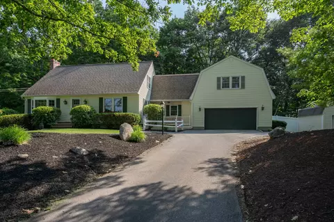 10 Melba Dr, Hudson, NH 03051