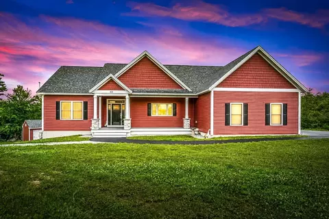 431 Grady Ln, Pembroke, NH 03275