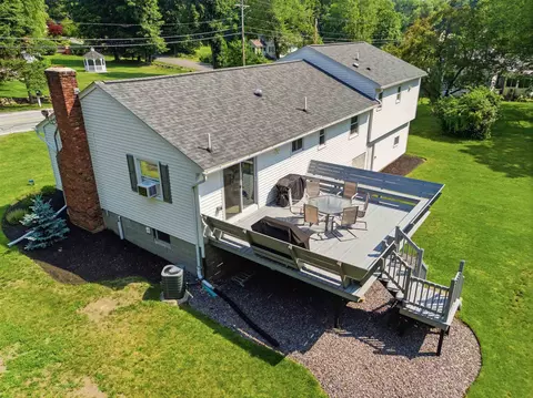 Exterior - 68 Jericho Rd, Pelham, NH 03076 photo 9 of 11