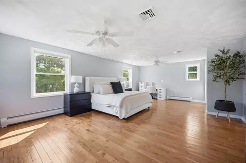 Bedroom - 68 Jericho Rd, Pelham, NH 03076 photo 5 of 6