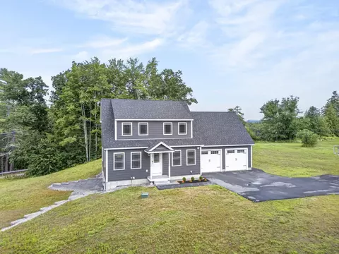 20 Woodbury Ln, Boscawen, NH 03303