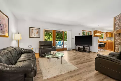 Living - 7 Bartlett Rd, Stratham, NH 03885 photo 1 of 3