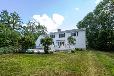 Exterior - 7 Bartlett Rd, Stratham, NH 03885 photo 13 of 13