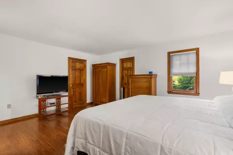 Bedroom - 7 Bartlett Rd, Stratham, NH 03885 photo 3 of 9