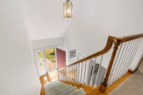 Entry Way - 7 Bartlett Rd, Stratham, NH 03885 photo 1 of 2