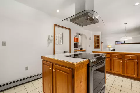 Kitchen - 7 Bartlett Rd, Stratham, NH 03885 photo 5 of 5