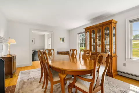 Dining - 7 Bartlett Rd, Stratham, NH 03885 photo 4 of 6