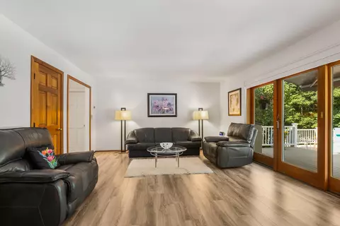 Living - 7 Bartlett Rd, Stratham, NH 03885 photo 2 of 3