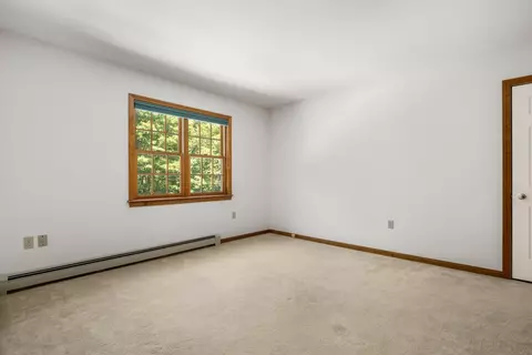 Bedroom - 7 Bartlett Rd, Stratham, NH 03885 photo 5 of 9