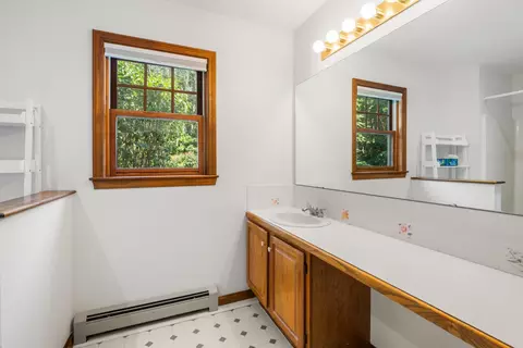 Bath - 7 Bartlett Rd, Stratham, NH 03885 photo 1 of 2