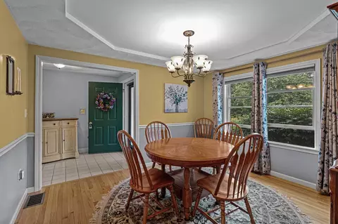 Dining - 1 Trent Rd, Hooksett, NH 03106 photo 2 of 2