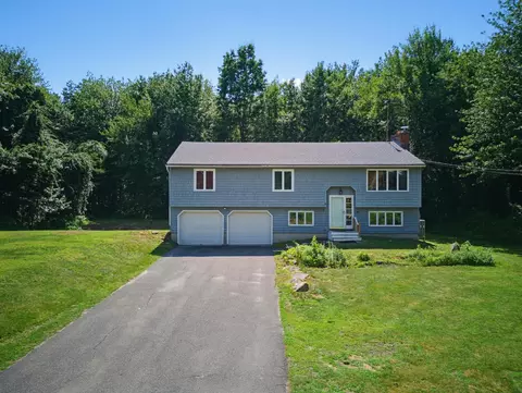 49 Patten Rd, Bedford, NH 03110