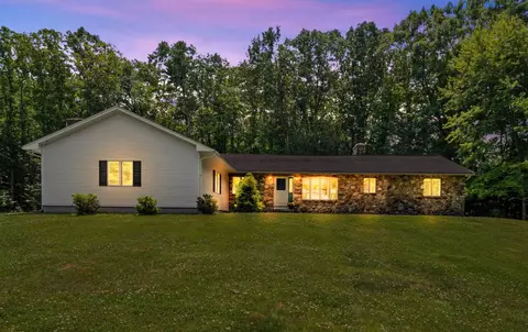 1 Old Milford Rd, Amherst, NH 03031