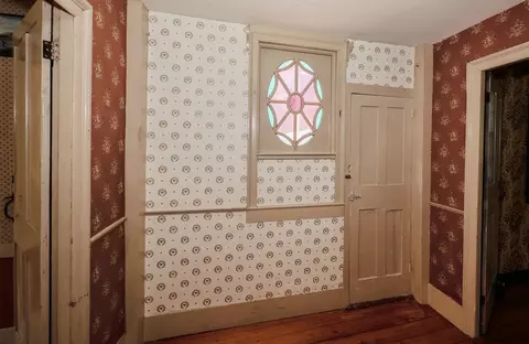 Entry Way - 443 Centre St, Sullivan, NH 03445 photo 7 of 10