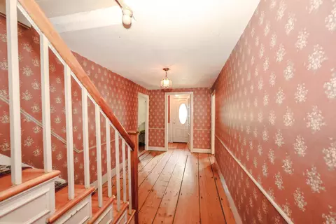 Entry Way - 443 Centre St, Sullivan, NH 03445 photo 2 of 10