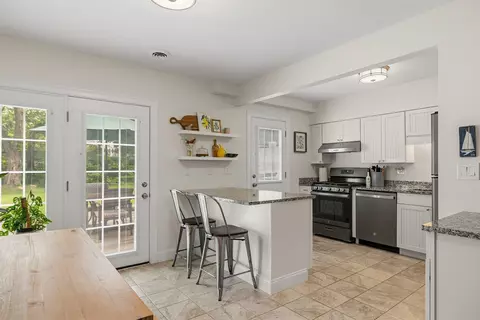 Kitchen - 415 High St # 2, Hampton, NH 03842 photo 2 of 5