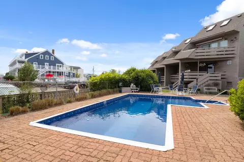 Exterior - 939 Ocean Blvd #6, Hampton, NH 03842 photo 2 of 7