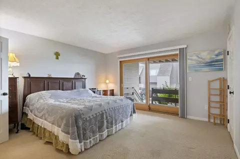 Bedroom - 939 Ocean Blvd #6, Hampton, NH 03842 photo 1 of 3