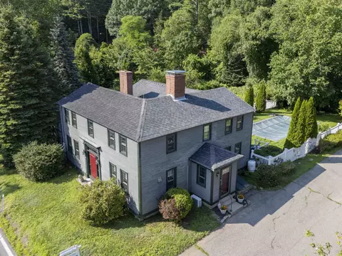 141 Kensington Rd, Hampton Falls, NH 03844