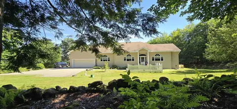 259 Old Lake Shore Rd, Gilford, NH 03249