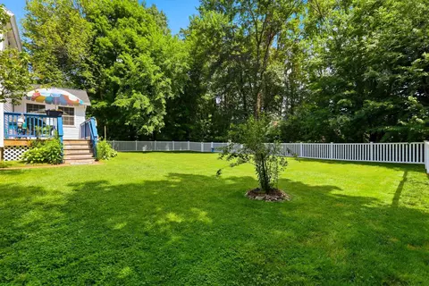 Exterior - 14 Hampton Falls Rd, Exeter, NH 03833 photo 8 of 12