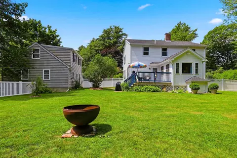 Exterior - 14 Hampton Falls Rd, Exeter, NH 03833 photo 5 of 12