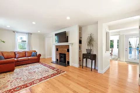 Living - 14 Hampton Falls Rd, Exeter, NH 03833 photo 3 of 4