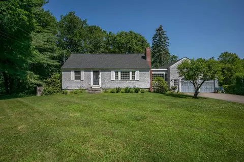 Exterior - 6 Exeter Rd, Kingston, NH 03848 photo 3 of 5