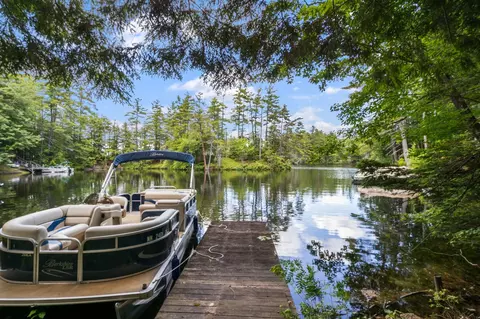 75 Black Cove Rd, Wakefield, NH 03872